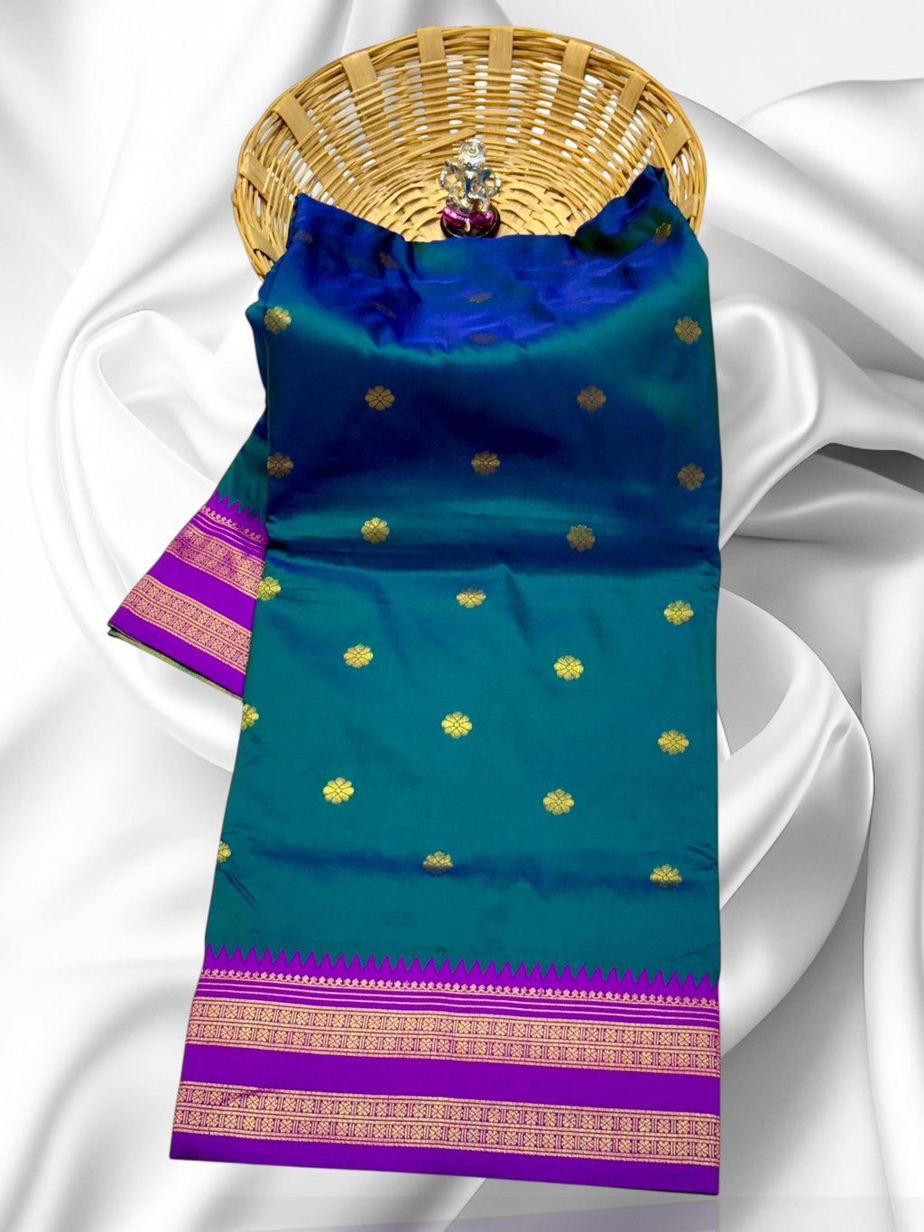 Rama Green with Majenta border Paithani Saree - Classic to Modern