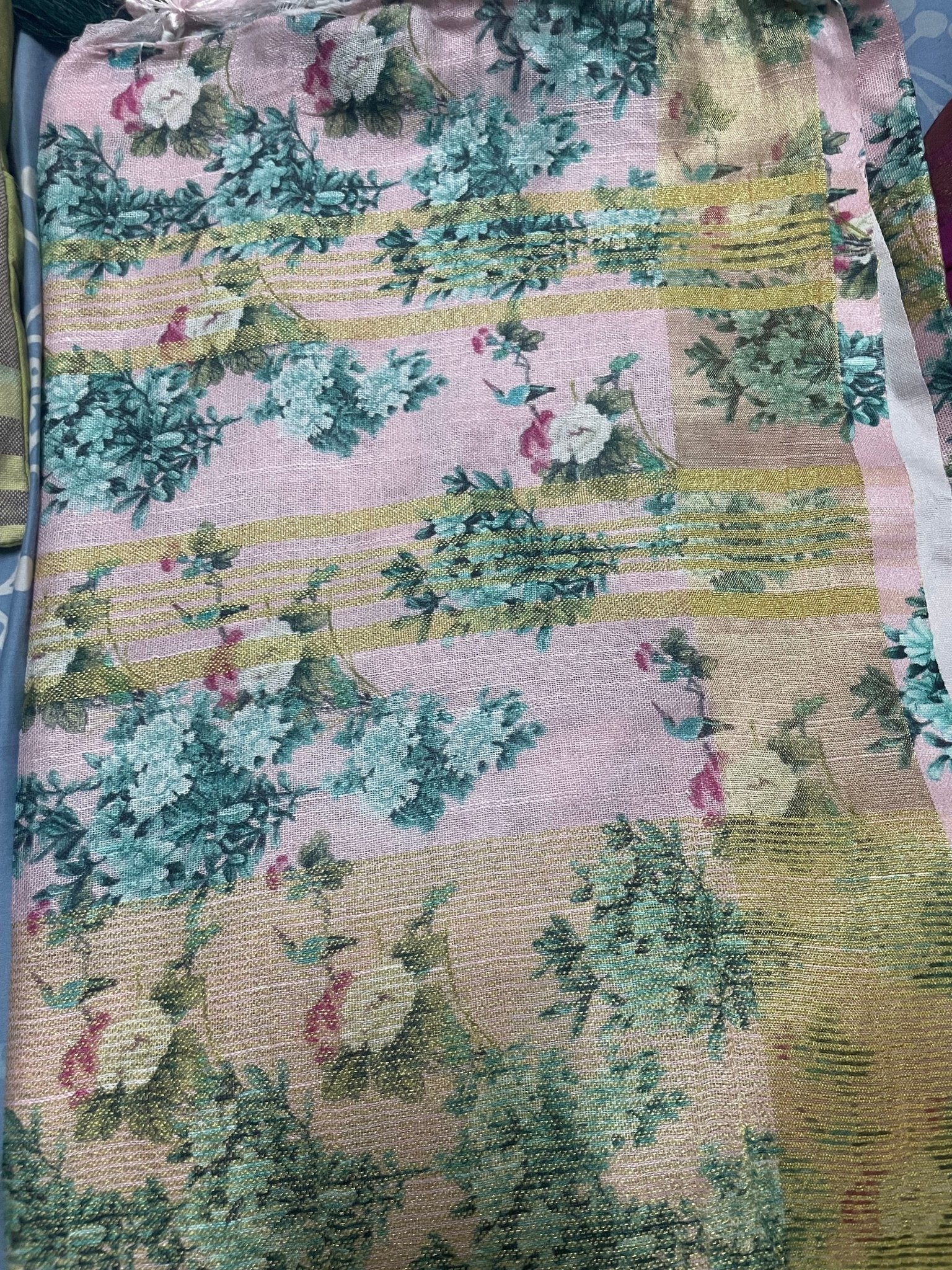 Soft Line Light pick saree with printed floral design - Classic to Modern